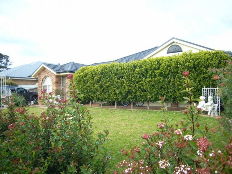 15 Denison Street, Hill Top NSW 2575