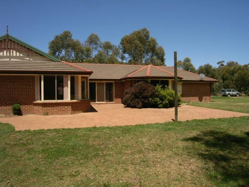 6 Parklands Glade, Balmoral Village NSW 2571