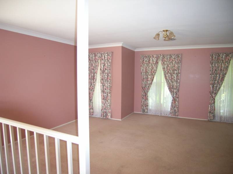 6 Parklands Glade, Balmoral Village NSW 2571