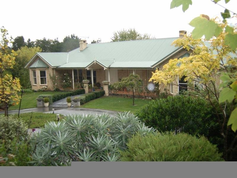 25 Sunninghill Avenue, Burradoo NSW 2576