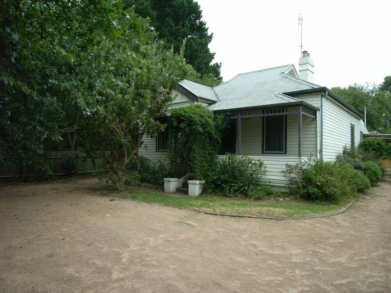 64 Old Hume Highway, Braemar NSW 2575