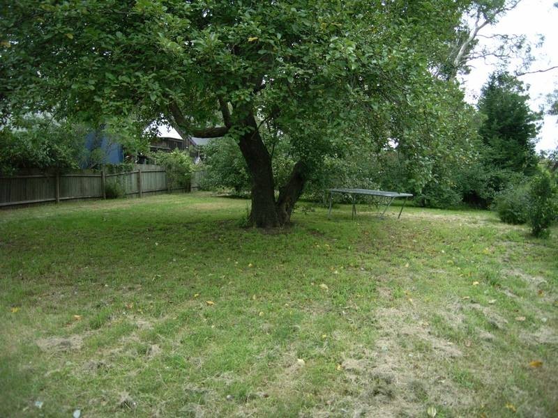 64 Old Hume Highway, Braemar NSW 2575