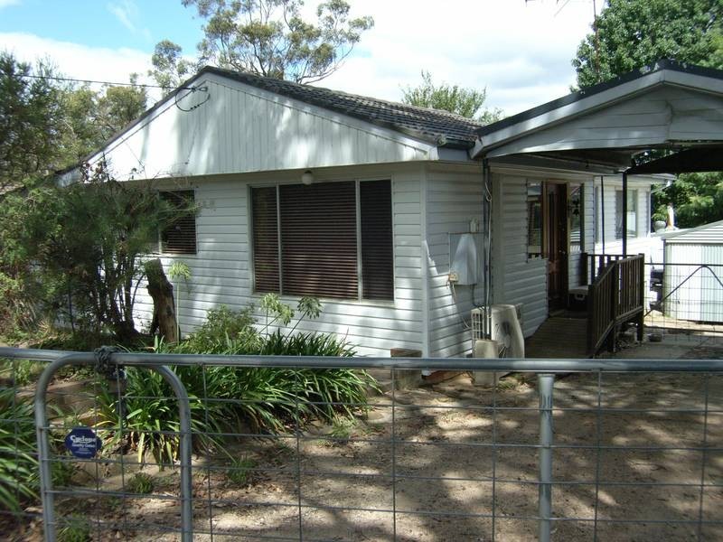 31 Stanley Street, Hill Top NSW 2575