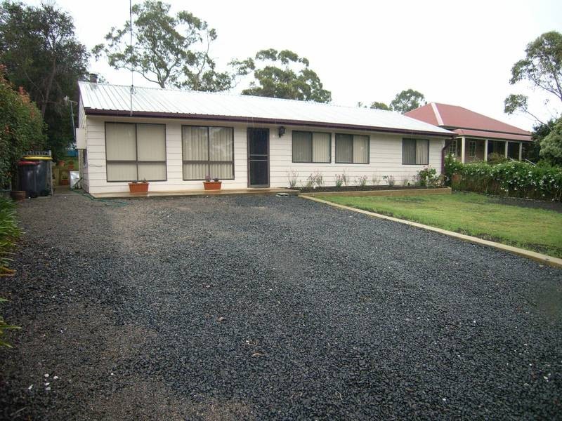 11 Dora Street, Hill Top NSW 2575