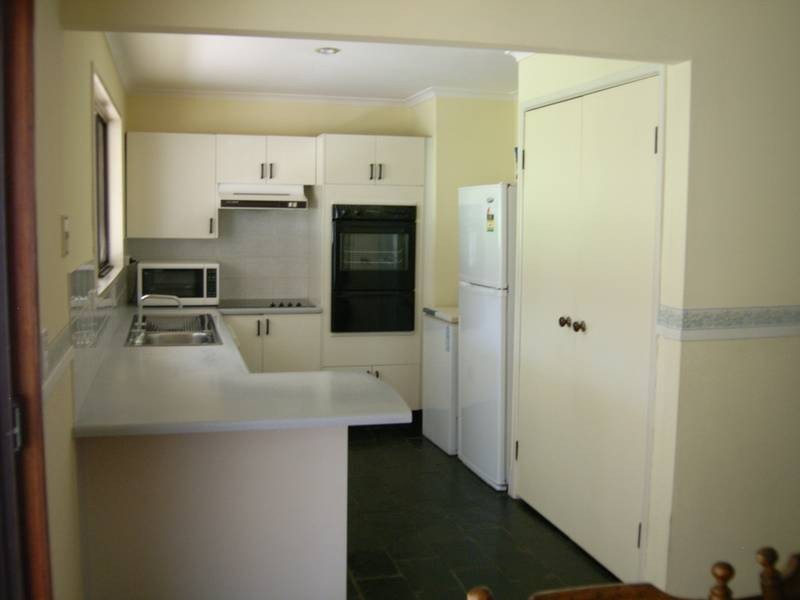 11 Dora Street, Hill Top NSW 2575