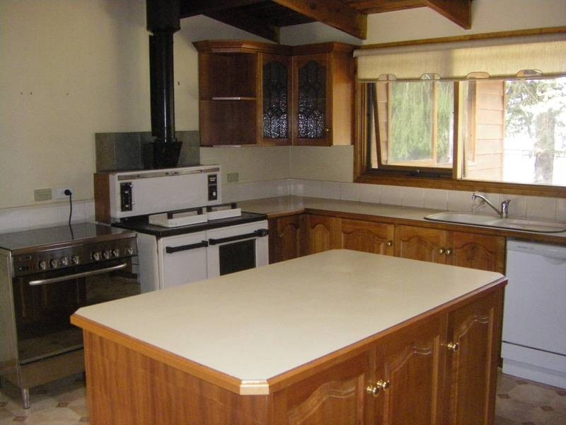 2030 Canyonleigh Road, Canyonleigh NSW 2577