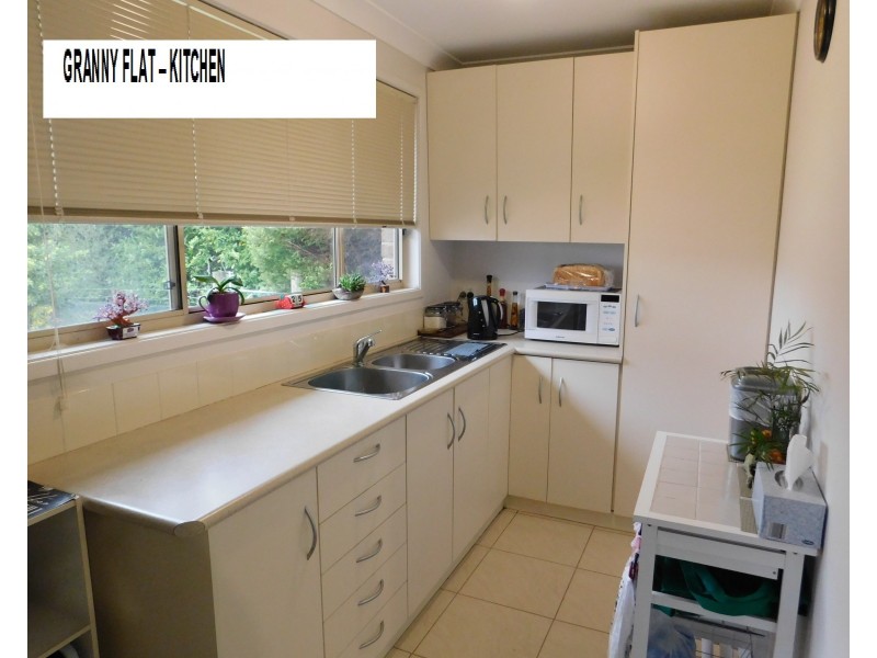 10 Sharnee Close, Hill Top NSW 2575