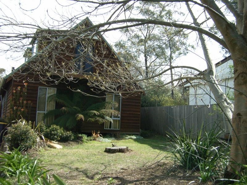 22 Railway Avenue, Colo Vale NSW 2575