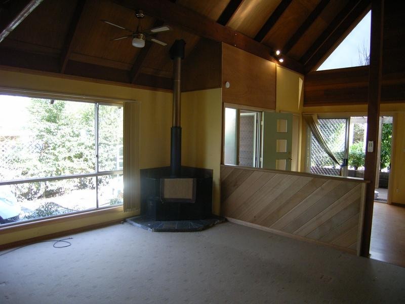 22 Railway Avenue, Colo Vale NSW 2575