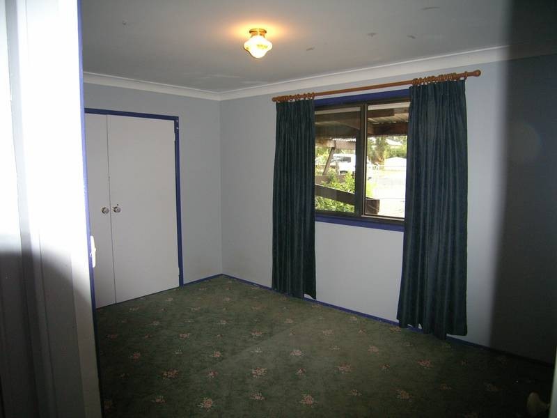 16 Samuel Street, Hill Top NSW 2575