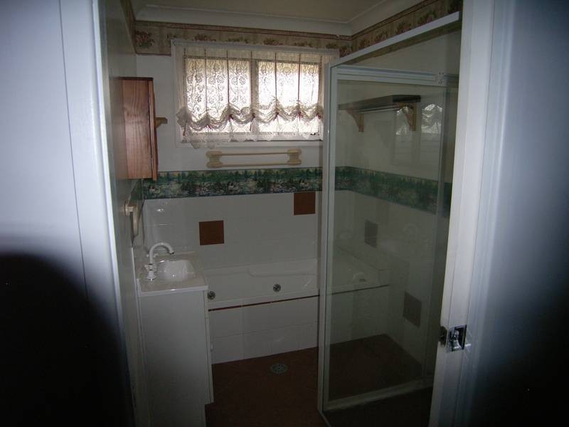 16 Samuel Street, Hill Top NSW 2575