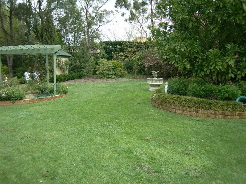 10 Cypress Parade, Bowral NSW 2576