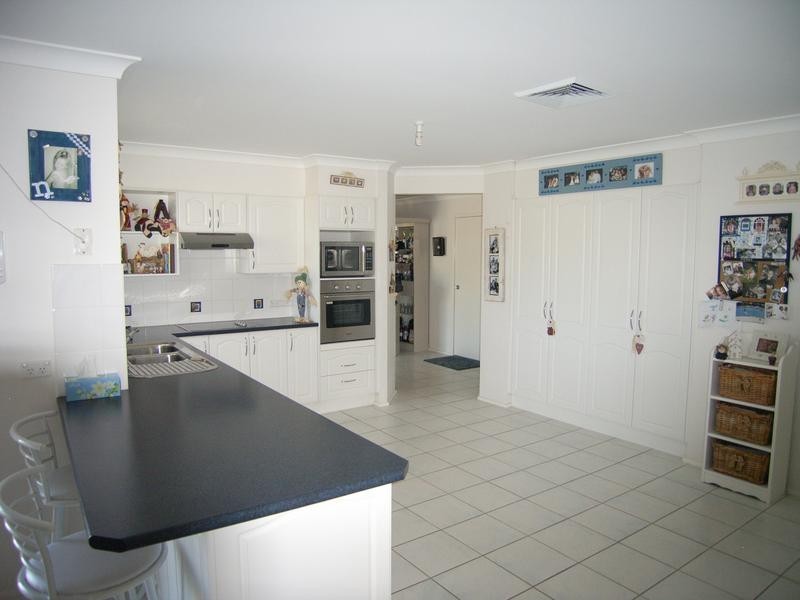 9 Denison Street, Hill Top NSW 2575