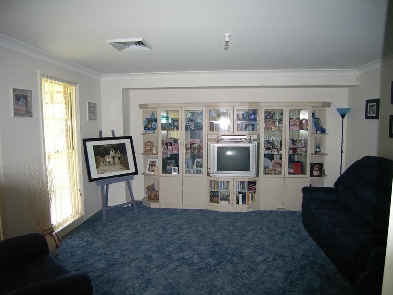 9 Denison Street, Hill Top NSW 2575