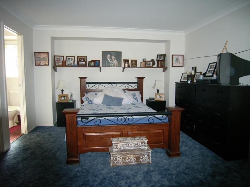 9 Denison Street, Hill Top NSW 2575
