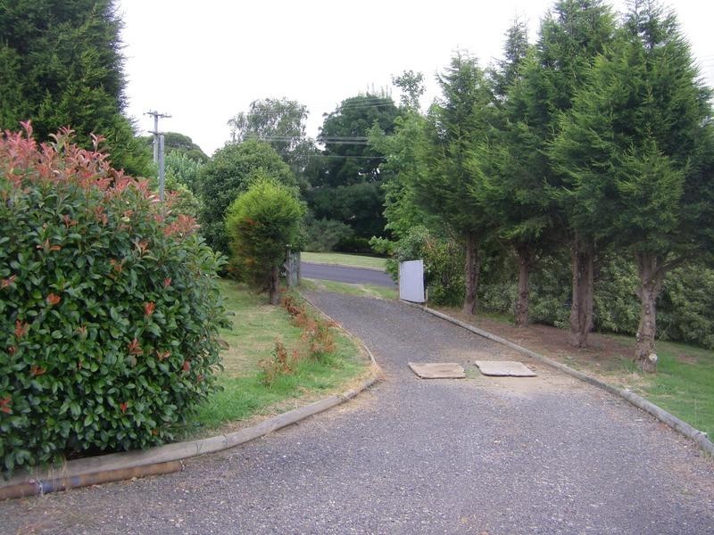 13 Watkins Drive, Moss Vale NSW 2577