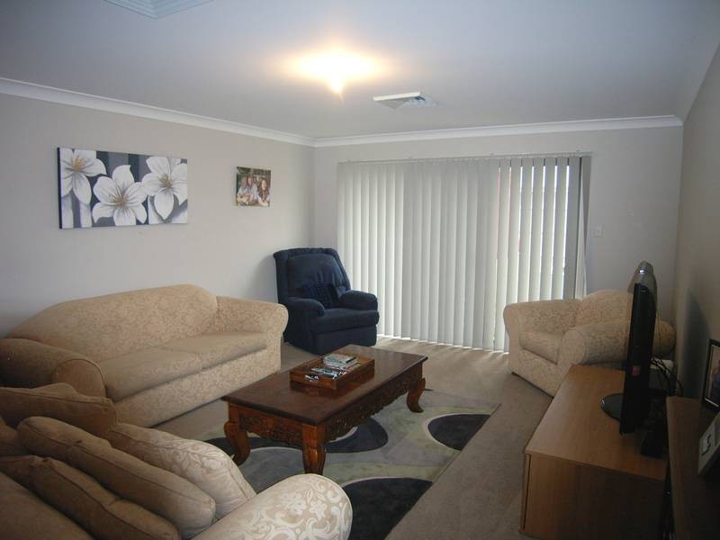 12 Sharnee Close, Hill Top NSW 2575