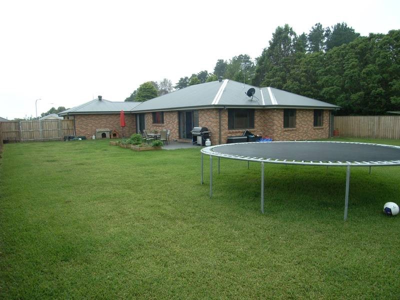 12 Sharnee Close, Hill Top NSW 2575