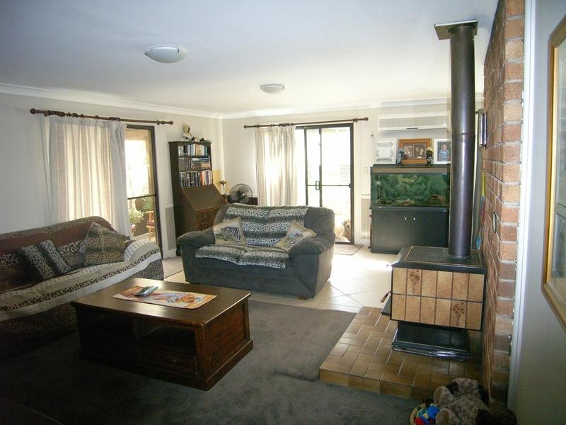 14 Charles Street, Hill Top NSW 2575