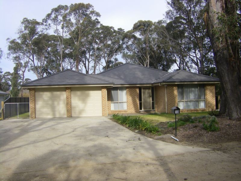 10 Railway Parade, Braemar NSW 2575