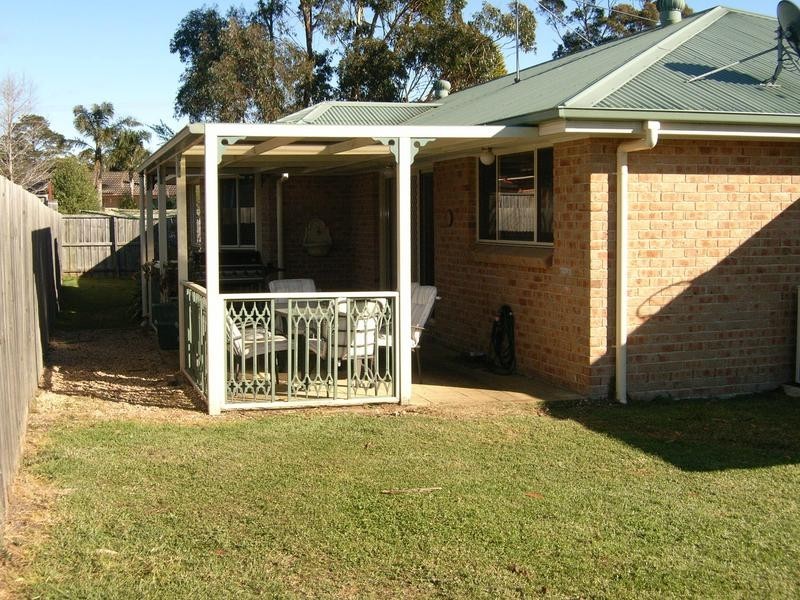 2 Sharnee Close, Hill Top NSW 2575