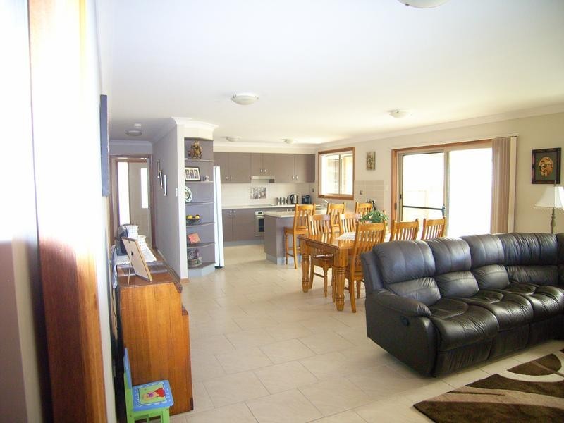 146 Wilson Drive, Hill Top NSW 2575