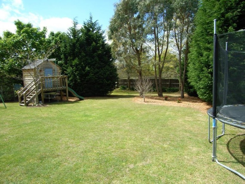 11 Biggera Street, Braemar NSW 2575