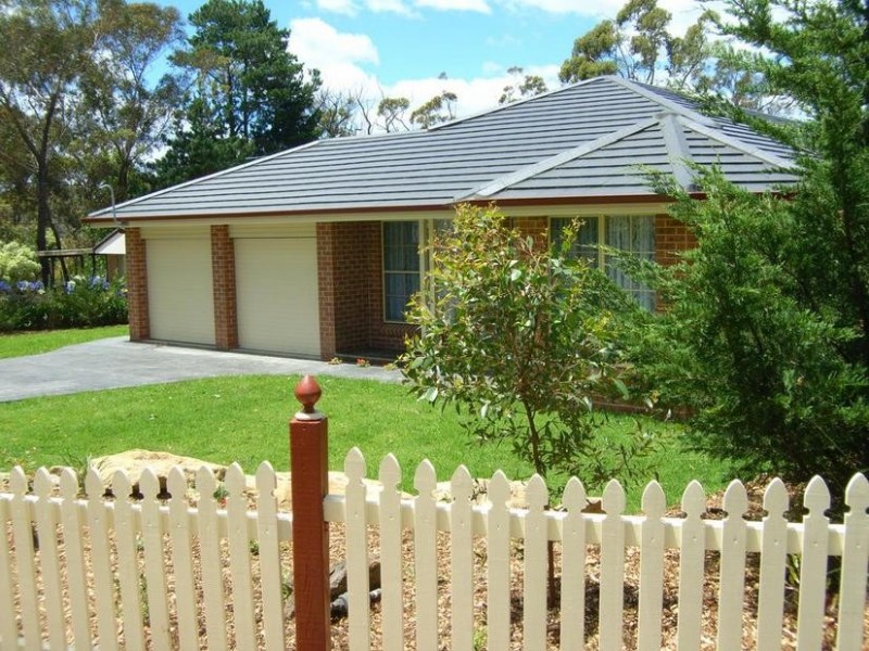 7 Grandview Parade, Hill Top NSW 2575