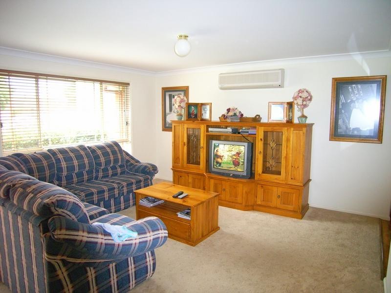 12 Ella Street, Hill Top NSW 2575