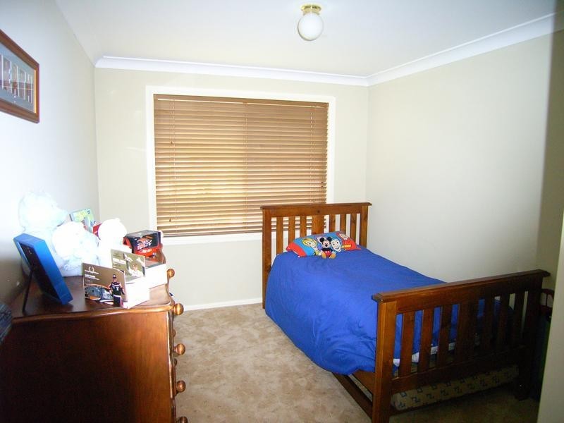 12 Ella Street, Hill Top NSW 2575