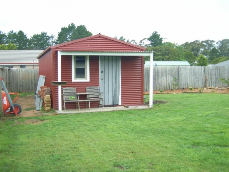 12 Ella Street, Hill Top NSW 2575