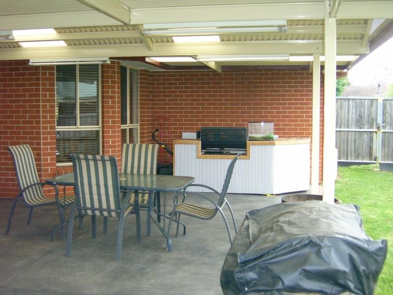 12 Ella Street, Hill Top NSW 2575