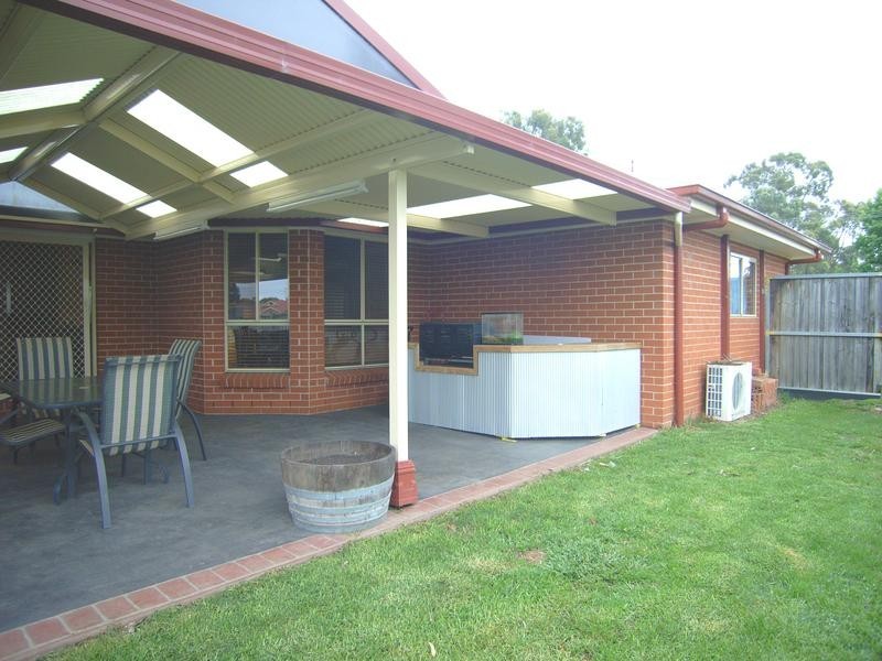 12 Ella Street, Hill Top NSW 2575