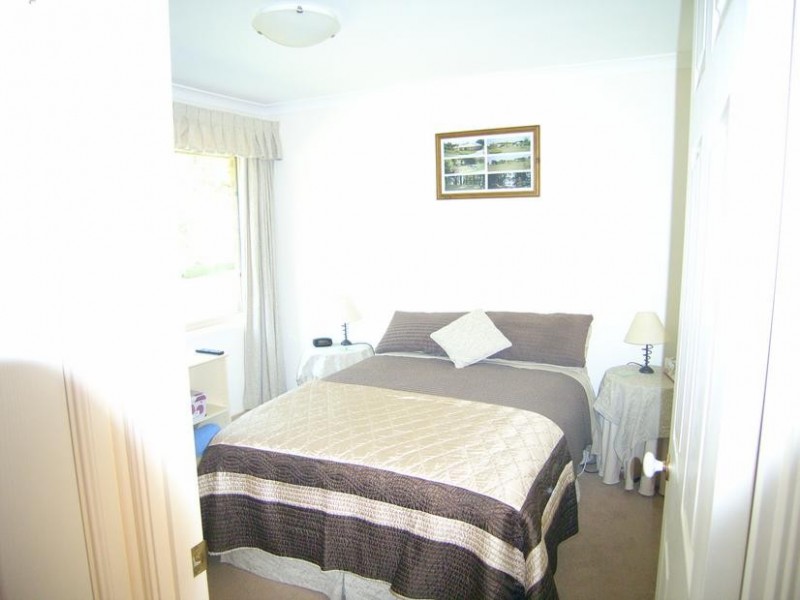 33 May Street, Robertson NSW 2577