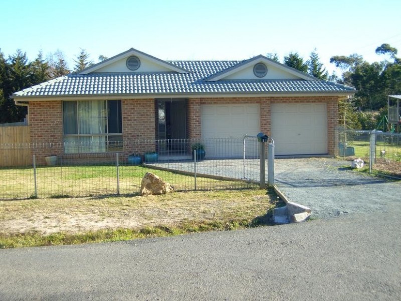 19 Knowles Road, Aylmerton NSW 2575