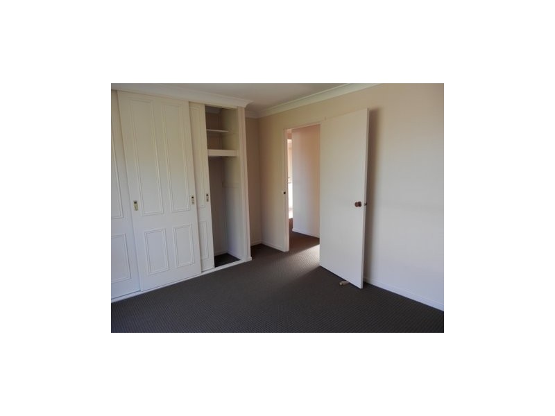 52 Orient Street, Willow Vale NSW 2575