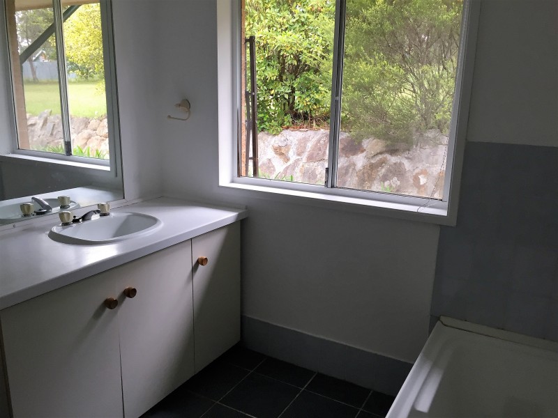 71 Cumberteen Street, Hill Top NSW 2575