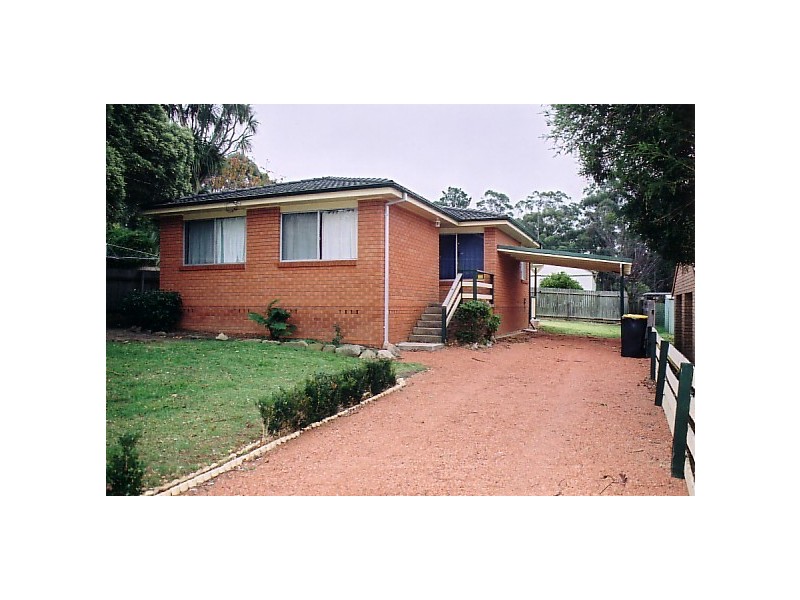 16 Laura Street, Hill Top NSW 2575