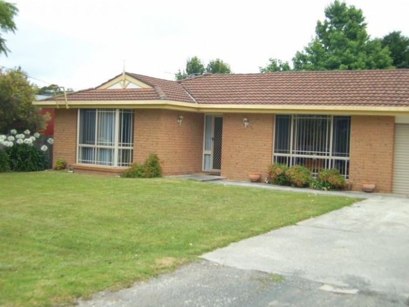 3 Flora Street, Colo Vale NSW 2575