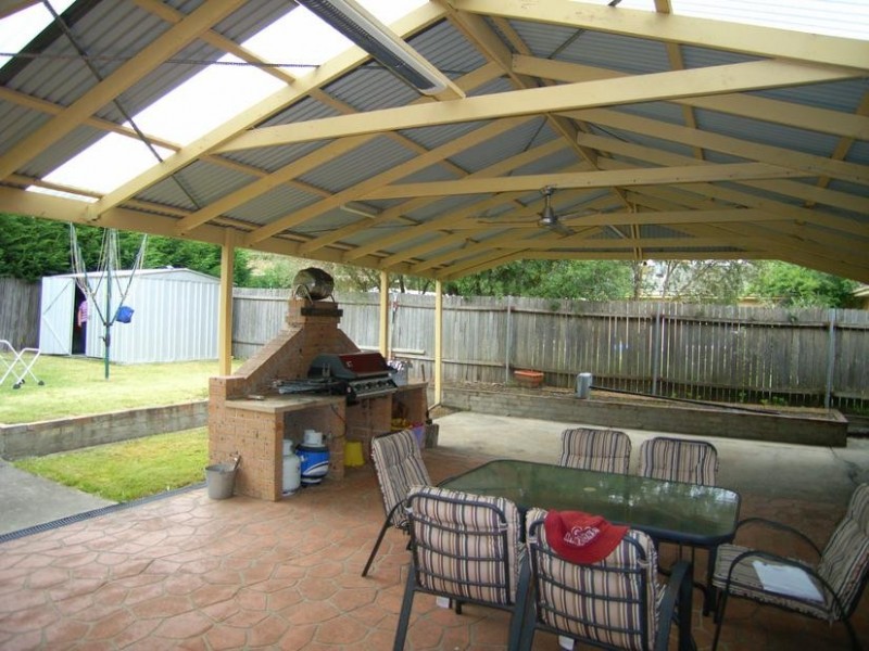 3 Flora Street, Colo Vale NSW 2575