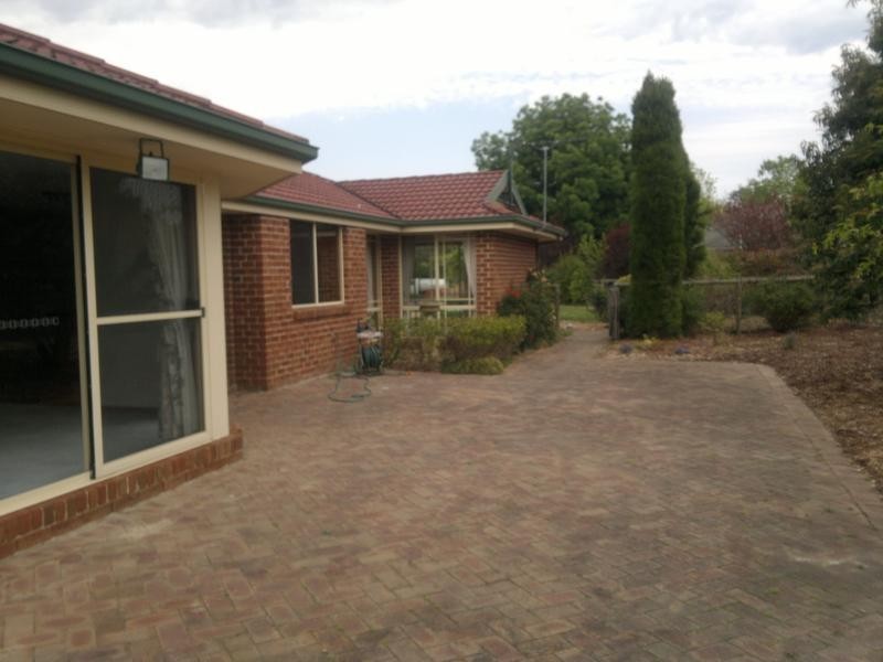 11 Miro Crescent, Bowral NSW 2576