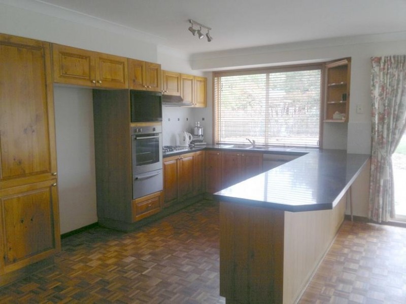 11 Miro Crescent, Bowral NSW 2576