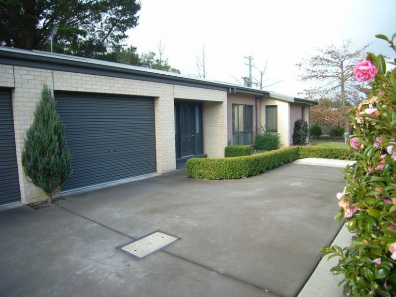 VILLA 6/55 Biggera Street, Braemar NSW 2575