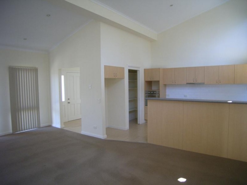 VILLA 6/55 Biggera Street, Braemar NSW 2575