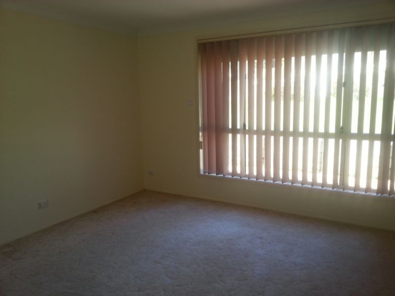 64 Cumberteen Street, Hill Top NSW 2575