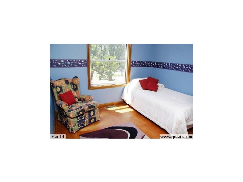 27 BADGERY STREET, Willow Vale NSW 2575