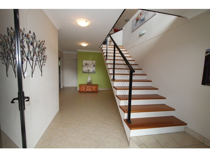 4 BEATRICE PLACE, Long Beach NSW 2536