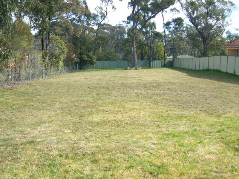 33 ELLA STREET, Hill Top NSW 2575