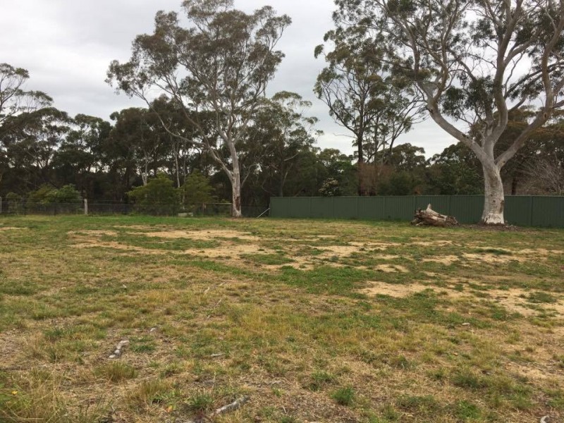 33 DENISON STREET, Hill Top NSW 2575