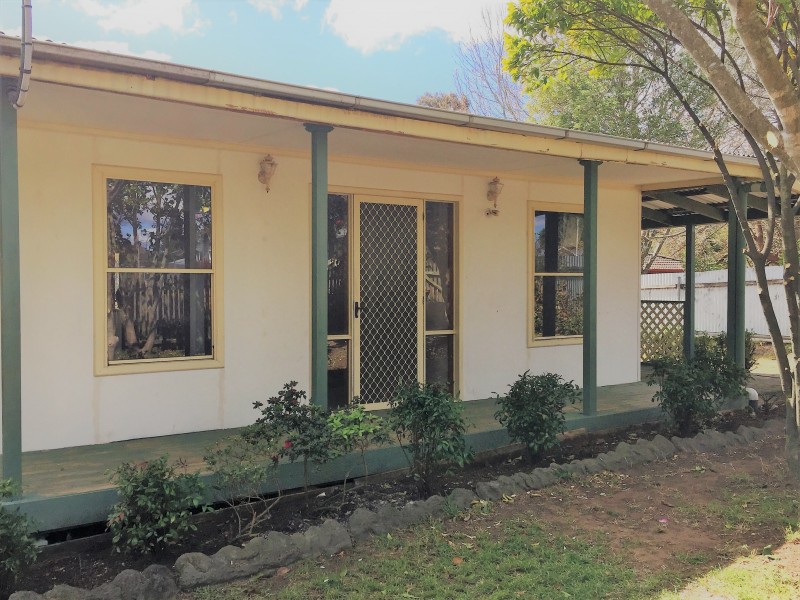 50 TELOPEA ROAD, Hill Top NSW 2575